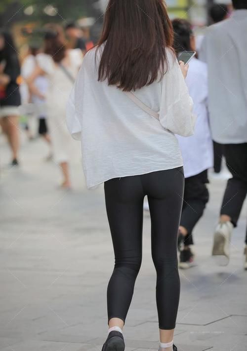 紧身裤 网纱拼接瑜伽裤搭配性感运动背心,修身显身材,健康有活