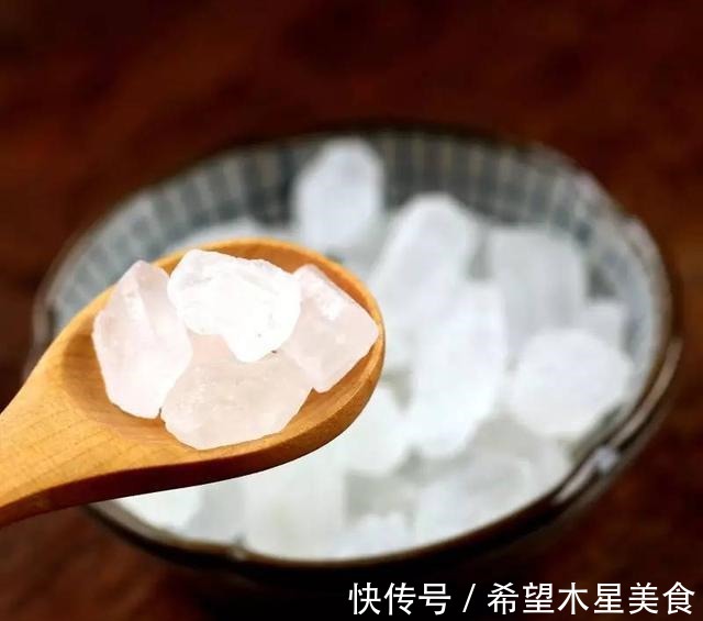 做地三鲜多加一个步骤，即不油腻，又香又下饭，简单易做！