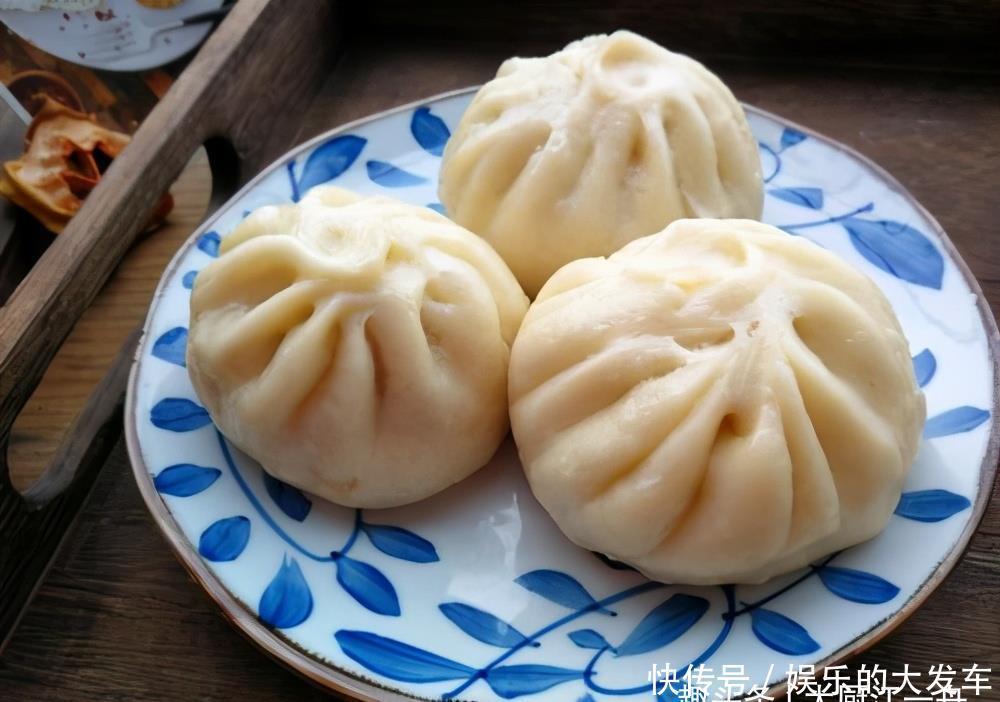 塌陷|蒸包子,记住不要直接上锅蒸,大厨教你一招,包子蓬松暄软不塌陷