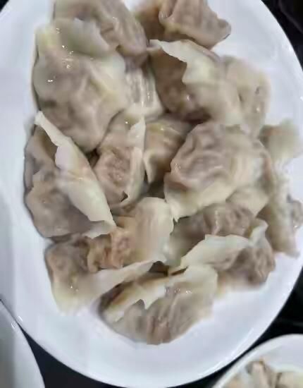 岳云鹏晒|岳云鹏晒晚餐，2个菜引来160多万人围观，让人看得口水直流