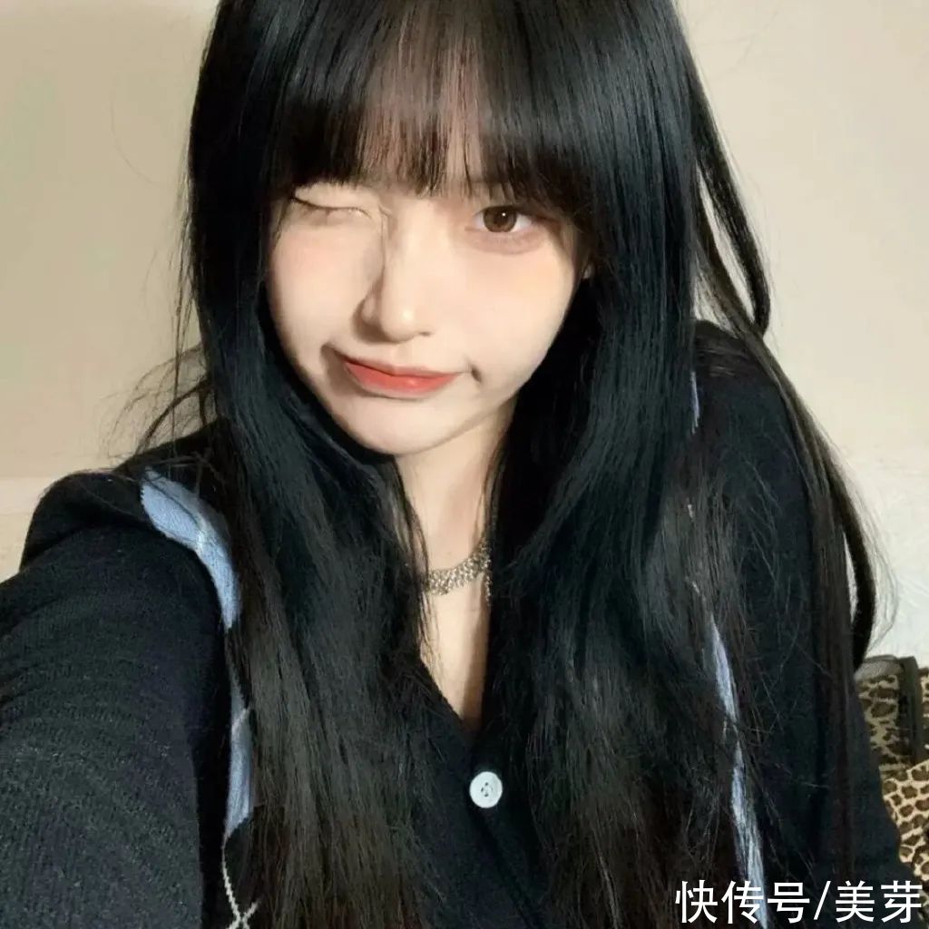 今年的七月是夏日迟迟 树影流动|今日头像 | 树影