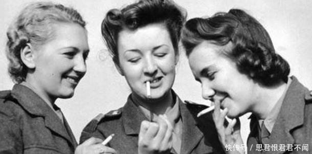 战场|罕见二战老照片：战场上的漂亮女兵，图3是罕见狙击手！