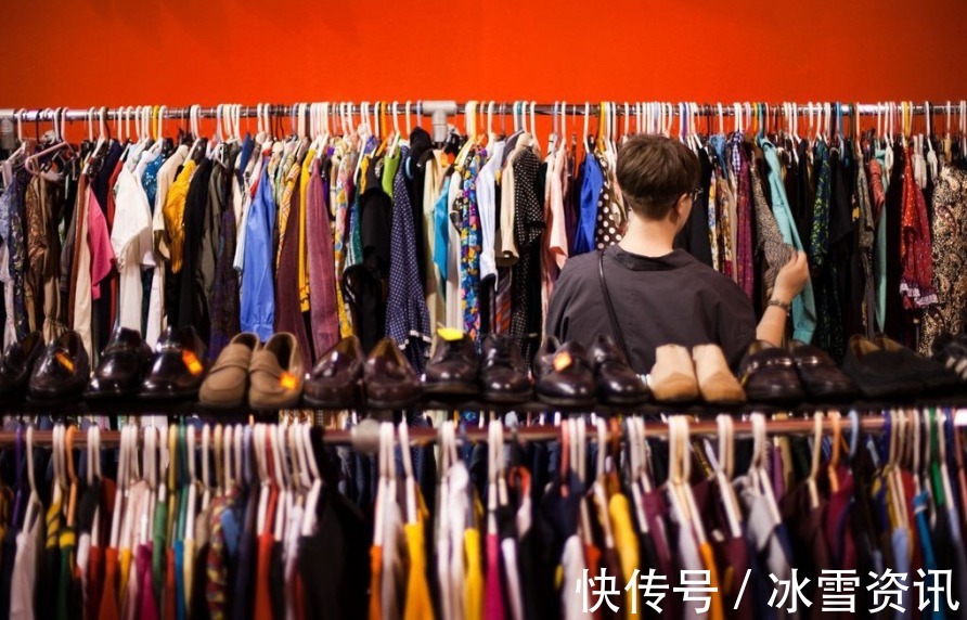 线下|实体店衣服能卖几百，电商却只要几十？内幕被曝光，你还买吗？