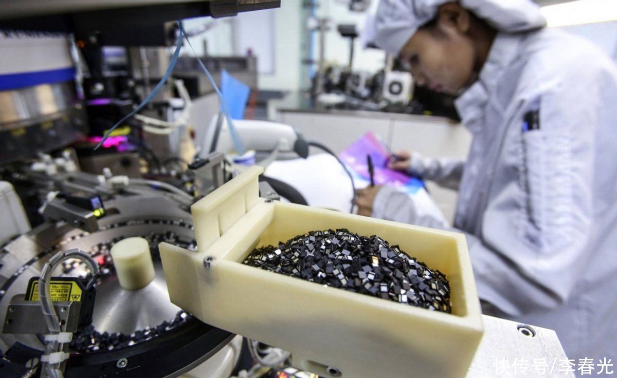 外媒|帮美国打压中国半导体，日本作茧自缚，外媒：十年后将被市场抛弃