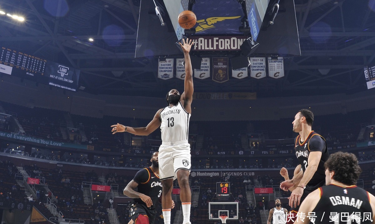 NBA球员上脚：保罗·乔治上脚PG5，欧文上脚中国年