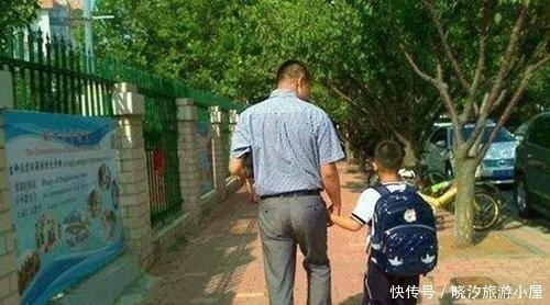 暗示性|去幼儿园接孩子,家长要注意“2问3不问”!来自幼儿园老师的建议