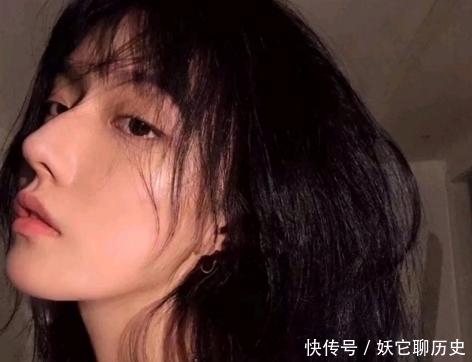 熬夜|青春期女生不想有“小胡子”?这3陋习趁早改,小心被叫“男人婆”!