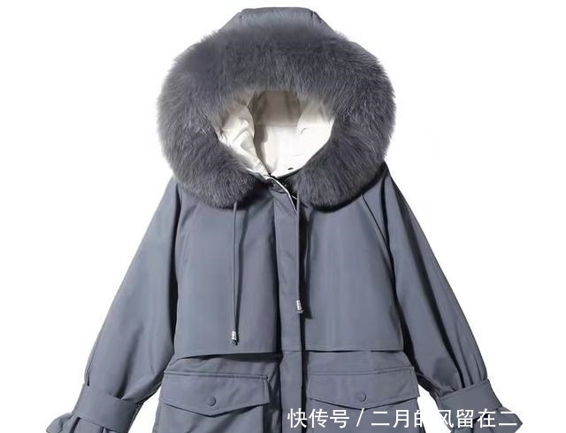 减龄|突然发现,今年超流行的“羽绒服”这么美,保暖显瘦还减龄