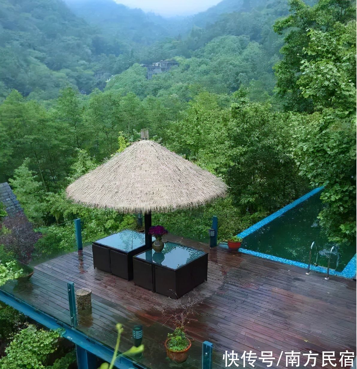 半山|隐居青城山秘境中网红民宿，在仙境之中玻璃长廊观美景丨半山隐庐