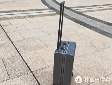 轮子|出差旅行必备好物,地平线8号Power 系列登机箱简评
