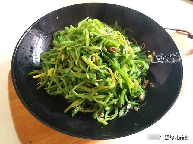 素炒扁豆|这菜越吃越香，比肉菜都下饭，简单易做清爽不油腻，夏天适合多吃