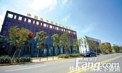 安家置业|从金地·城与城｜棠境现场发来一条项目新消息，请查看