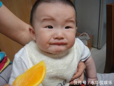 孩子|孩子1岁前不要吃这3种水果,对宝宝健康影响大,父母别大意