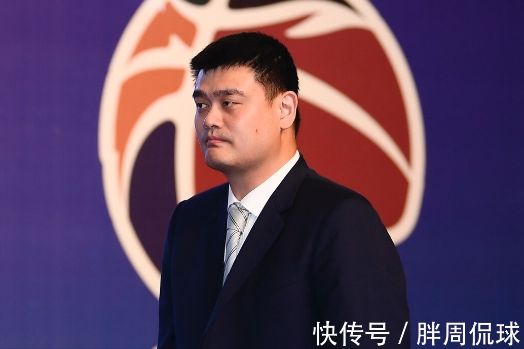 犯规|CBA昏哨抢戏！2次误判冤案驱逐孙铭徽，姚明或顶格制裁