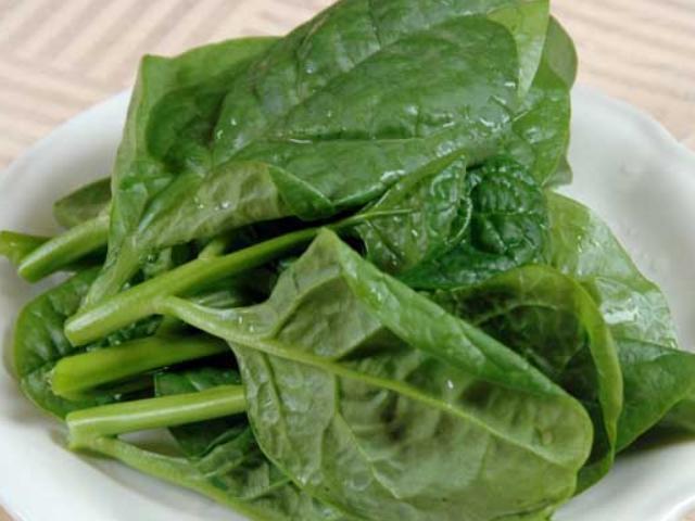 酸菜|女性怀孕后,餐桌上4物尽量别吃,可能对胎儿的发育不利