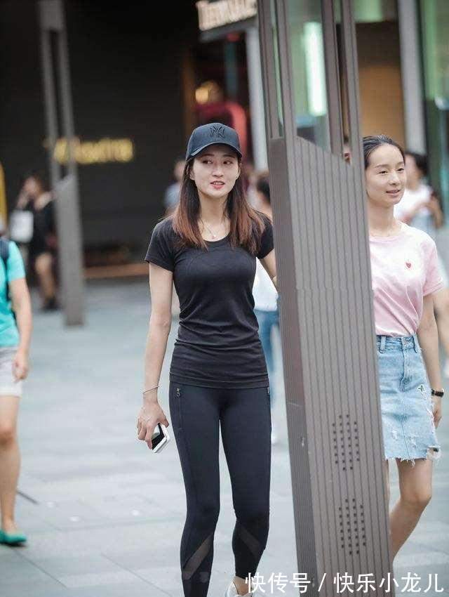 身材 打底裤撑起美好的身材，设计新颖时尚，时髦气质