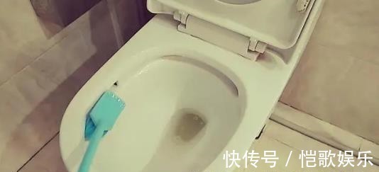 瓶瓶罐罐|去表姐家借住,一进卫生间就呆了,这样布置真高级,拍下来照着学