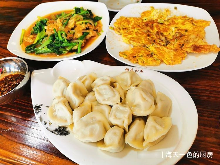 夫妻|中年夫妻的午餐,好吃营养还实惠,网友:要是我,一定要多喝两杯