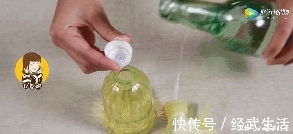 今天才知道,羽绒服领子上的这块布,还有这用处!看完回家试试