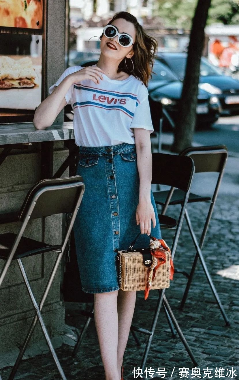 p这13条半裙，让T恤更完美！