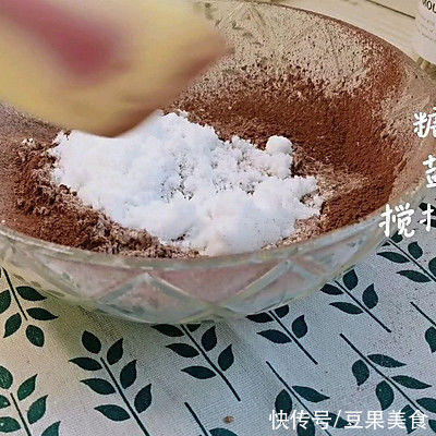 这道超浓郁的巧克力司康，一上桌就被哄抢一空