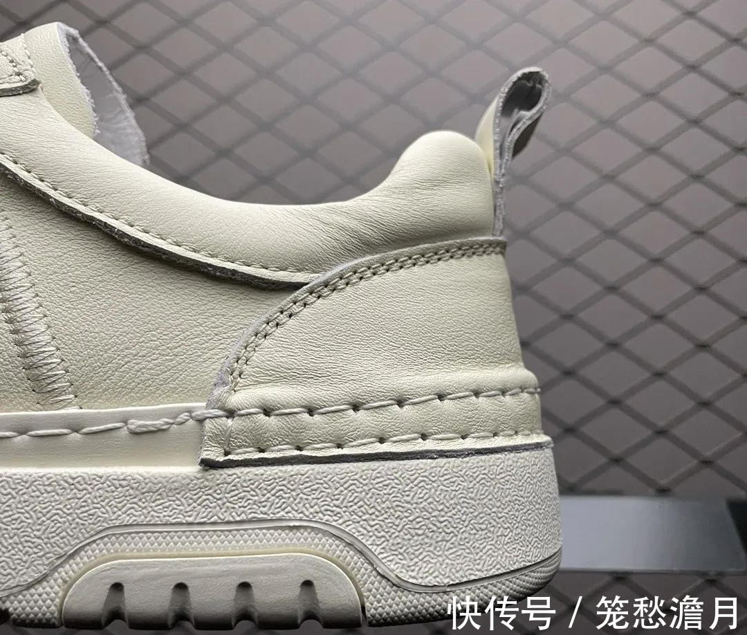 系列 ECCO爱步柔酷系列,不止于舒适,增添更多前卫与创新?