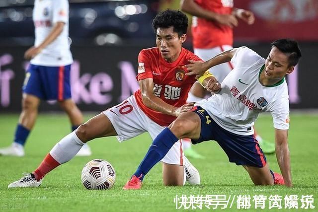 教練席|從“留洋旗幟”到“鄭指導(dǎo)”，恒大隊(duì)長距離優(yōu)秀主帥有多遠(yuǎn)