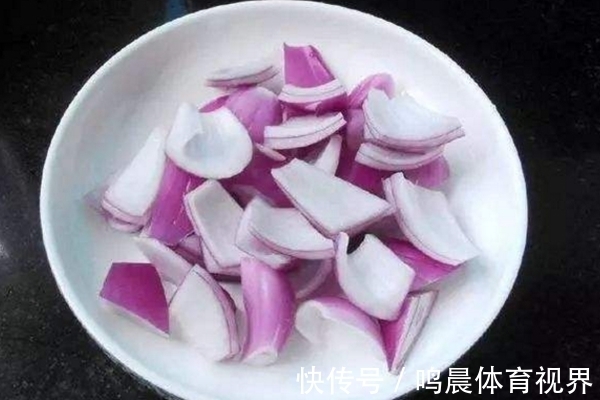 槲皮酮|会吃洋葱的人,能省下一大笔买保健品的钱,你有学到吗?