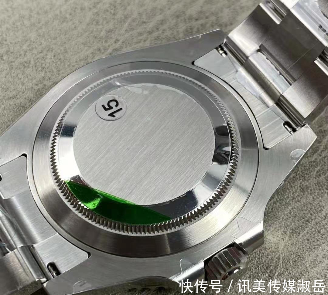 潜水表|十万左右,劳力士黑水鬼和宝珀老款五十噚,怎么选