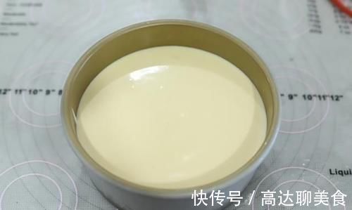 清流|在芝士蛋糕中算是一股清流，对蛋糕的回缩有很大的帮助，轻芝士蛋糕
