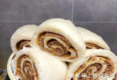 明暄|玉米面这做法火了,层次分明暄又软,少油更健康,我家一周吃3次