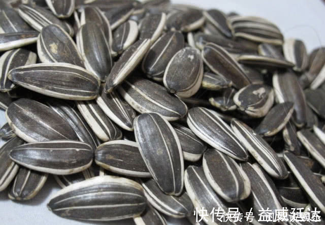 中老年人|年过50岁想长寿就管住嘴,以下几种食物少吃,更利养生