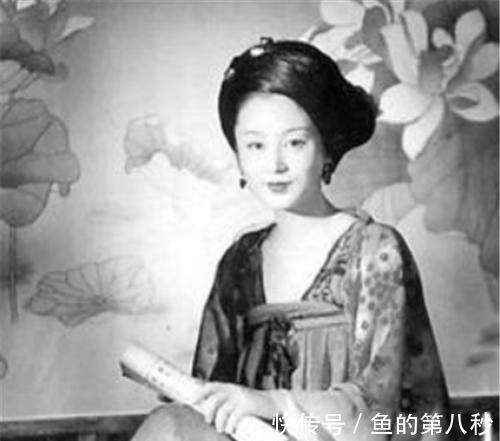 蔷薇@道士爱上才华横溢和尚,写情诗示爱,和尚回复后,此诗成经典名作