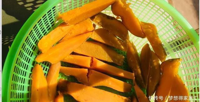 在家|教你在家晒红薯干,口感软糯不粘牙,色泽饱满如蜜蜡,买都买不到