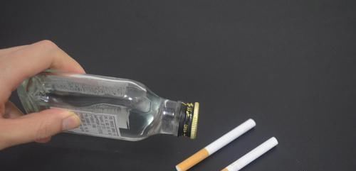 小窍门|不管多难养的花,浇水时加点它,不黄叶还不烂根,比花肥还好用