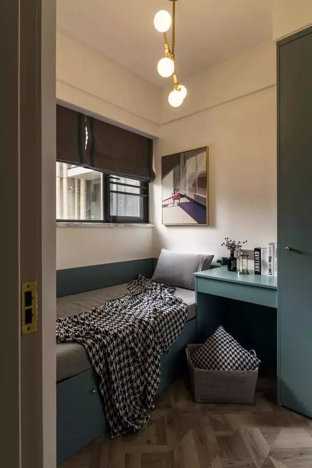 丝绒|86平深色系混搭风小三居,不仅复古风味道还很时尚