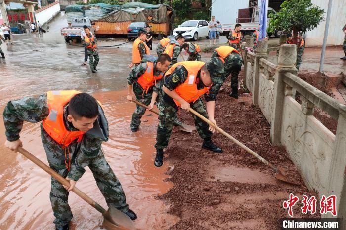 武警重庆总队执勤第三支队|重庆奉节强降雨引发洪水武警官兵紧急驰援