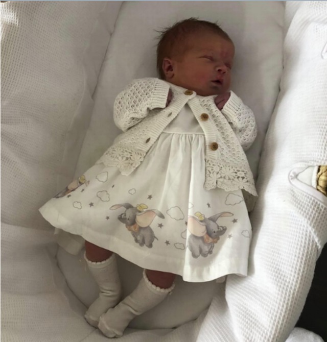 产子|20岁女子卫生间独自产子,期间并不知已怀孕,9个月时还吃避孕药