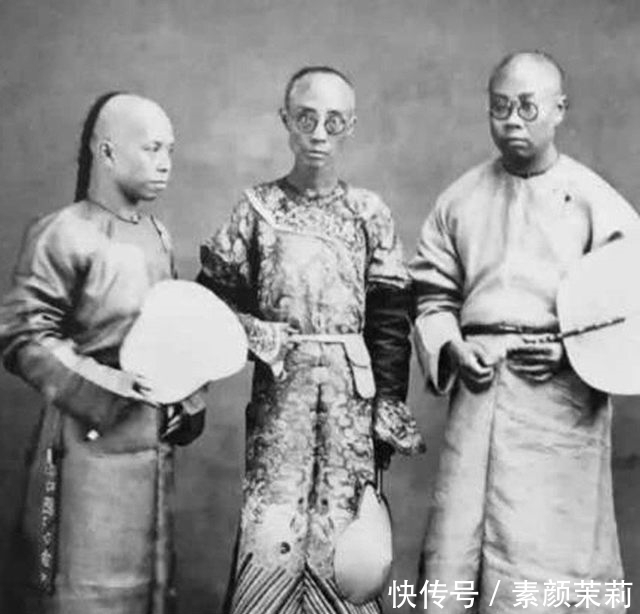 打扮|百年前的中国：破败的村庄，出门散步的清朝格格，盛装打扮的贵妇