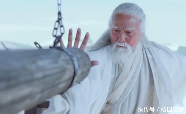 张无忌和张三丰,到底谁才是倚天第一高手?其实书里早给了答案