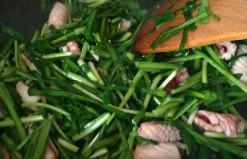 韭菜与此物一同炒,排毒祛湿,肾气满满,无论男女,常吃青春靓丽