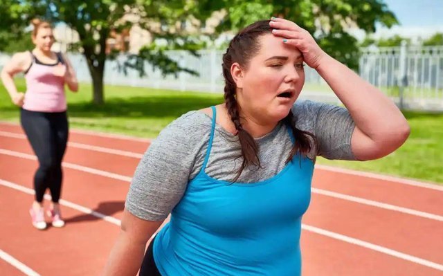 老年人|五十岁之后坚持跑步，对身体有益还是有害？56岁大爷告诉你答案