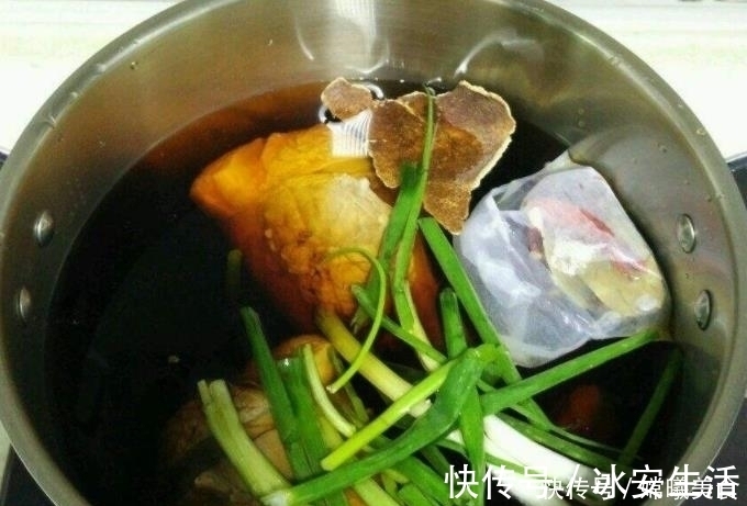 卤水|爷爷不外传的卤肉秘方，不管什么肉，只要煮一煮，出锅后香且入味