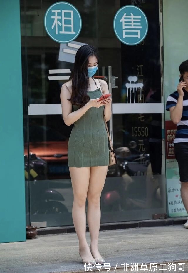 裙子 在日常的穿搭中，这样的短裙，时尚有气质