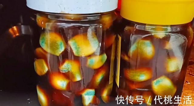 腌腊八蒜，先放醋就错了，教你一招，1天就变绿，酸脆开胃又解馋