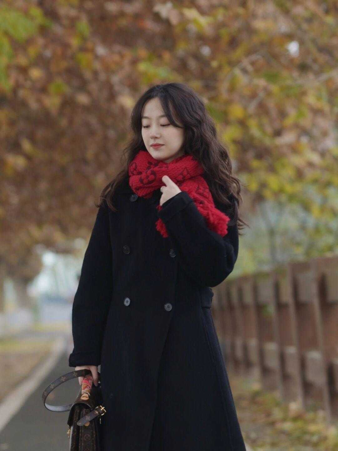 紧身裤 小个子怎么穿大衣显高又时髦?看看这些搭配造型,每一套都可照穿