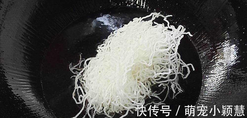 小猫|教你做逢年过节压桌甜点“雪花山药”脆酥香甜，孩子和老婆爱吃