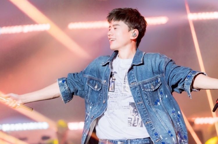 小伙月薪12500元,卻在上班第一天往糖果中倒入珍珠