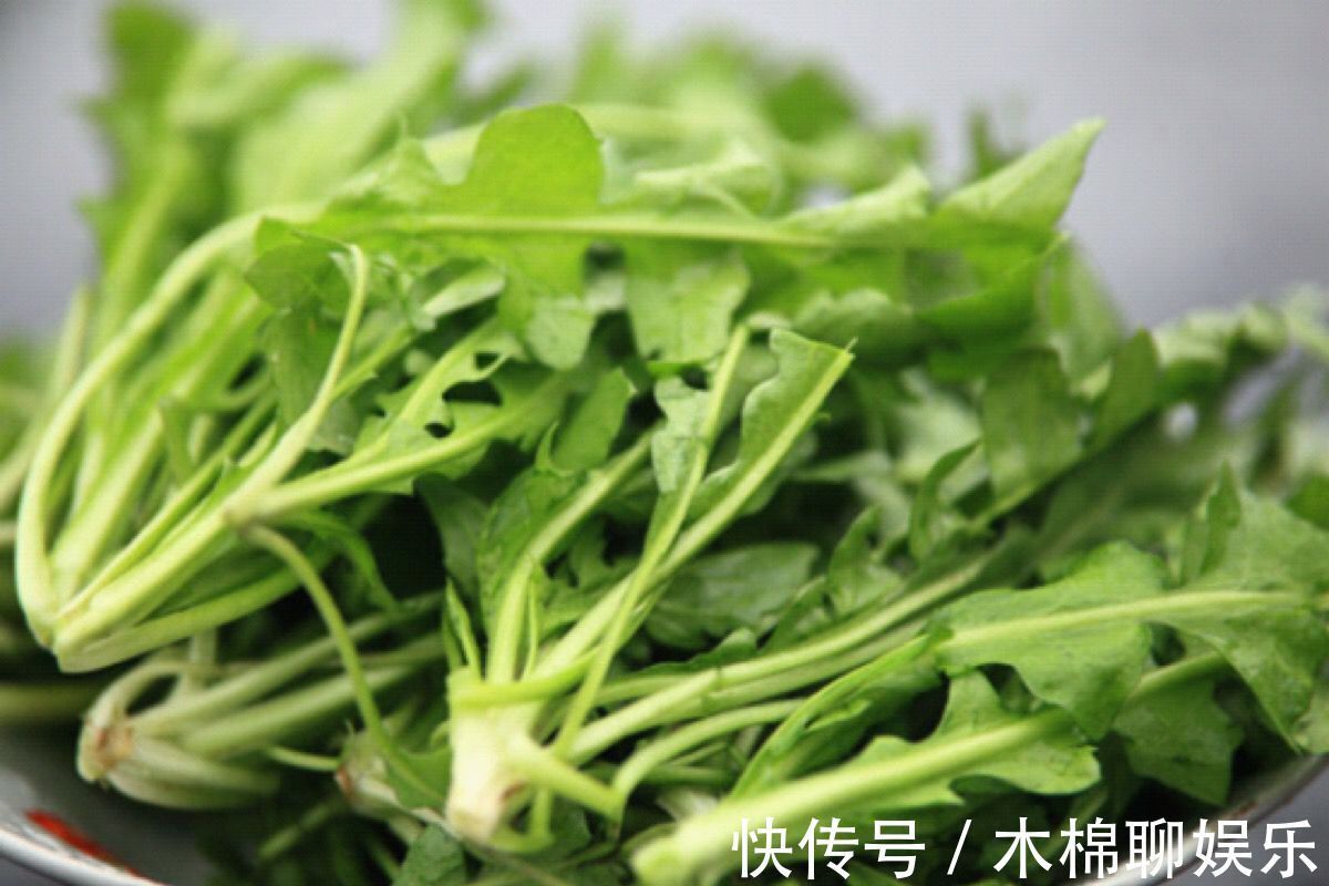 荠菜|鸡蛋和荠菜一起煮，每天吃一个，女性腰不疼了，男人肾功能更强大