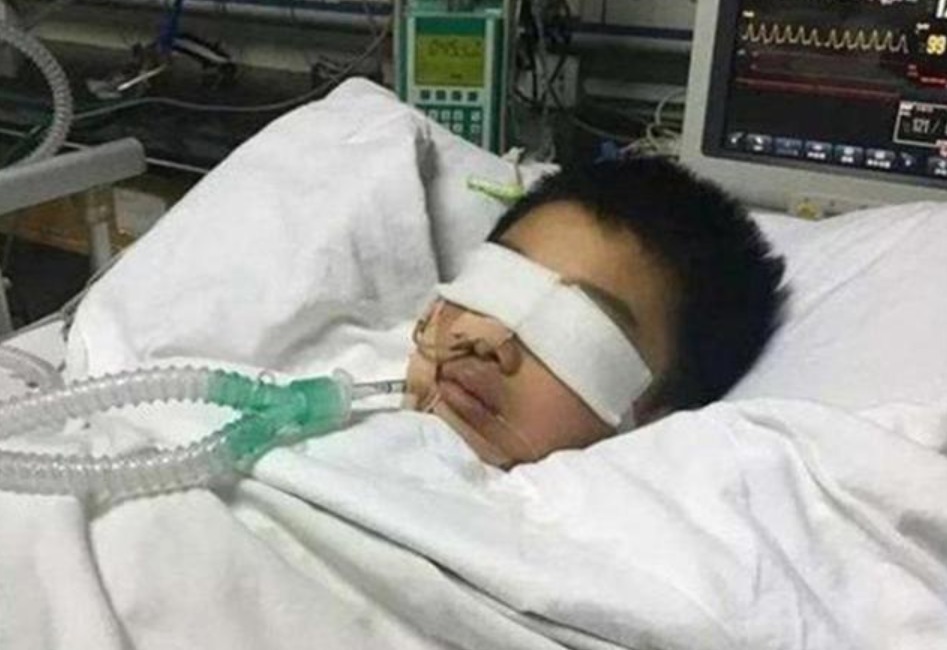 “妈妈，我太困了，就睡一分钟”，话音未落，孩子却已是一睡不醒